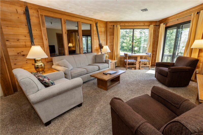 C31 AB STONERIDGE DRIVE — photo 3