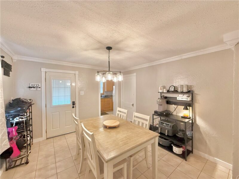 935 Hazel St — photo 8