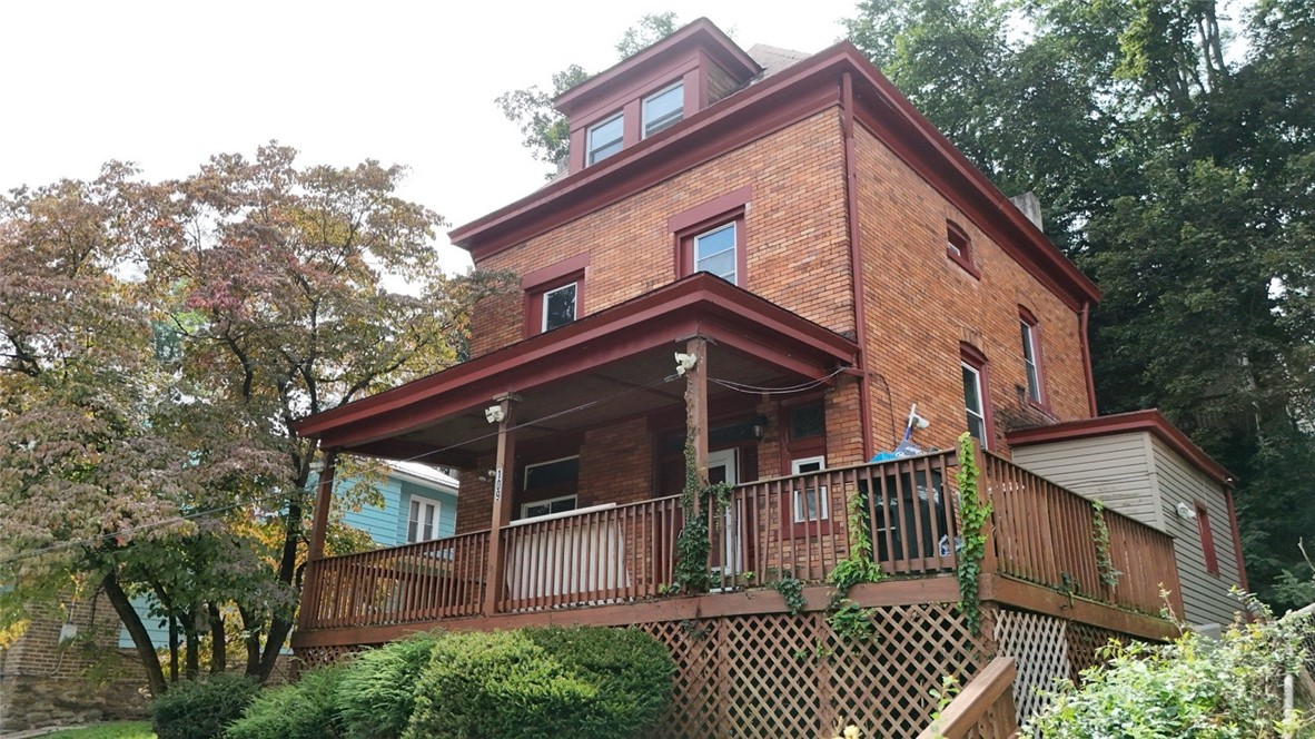 109 Watson — photo 1