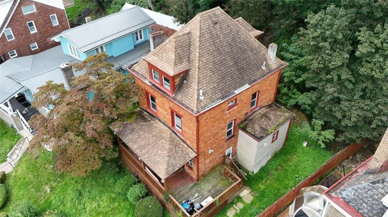 109 Watson — photo 2