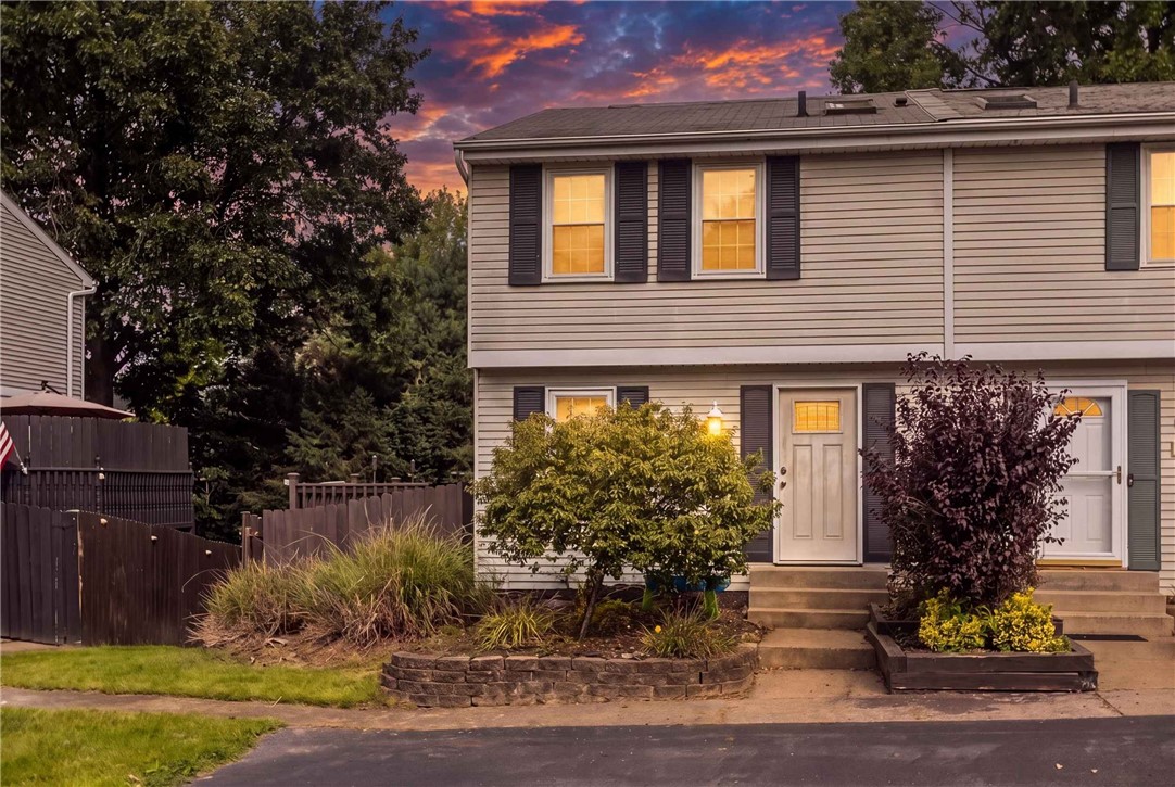 322 Parkwood Dr — photo 1