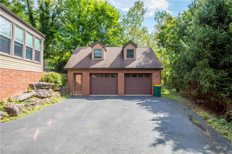 628 Orchard Hill Dr — photo 6