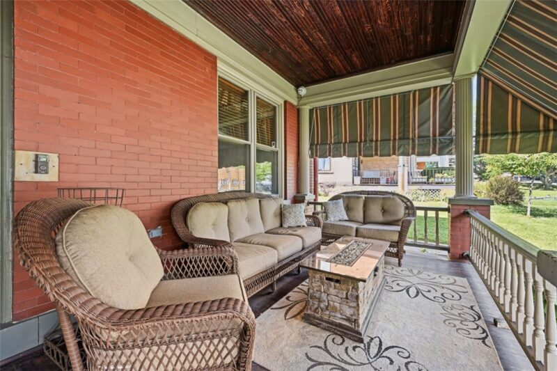 237 Breading Ave — photo 3