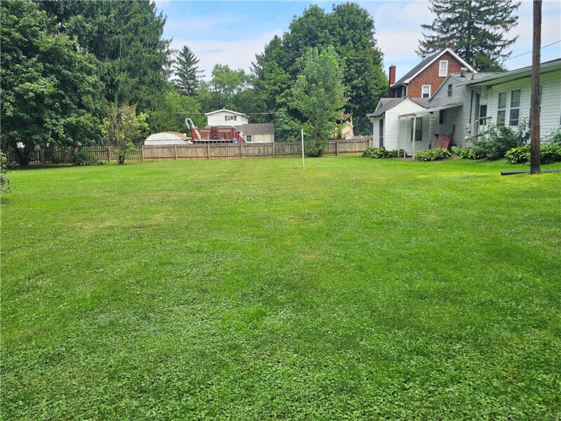 129 RIVERVIEW STREET — photo 8