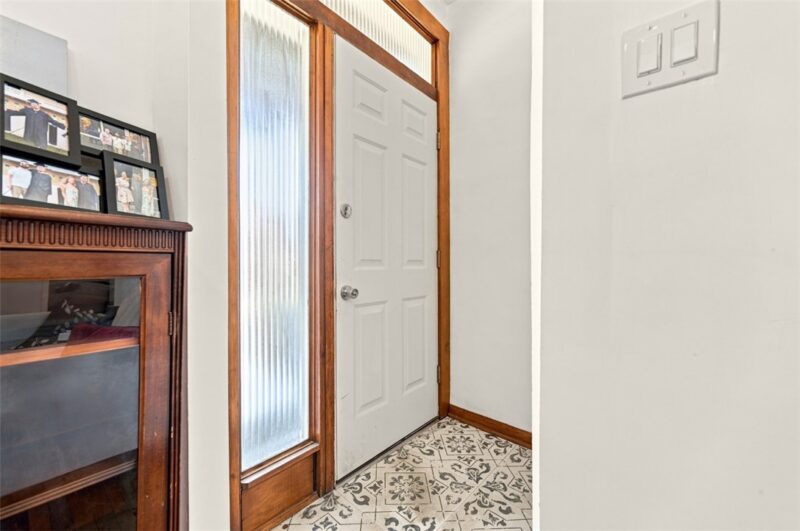 803 Brookline Blvd — photo 4
