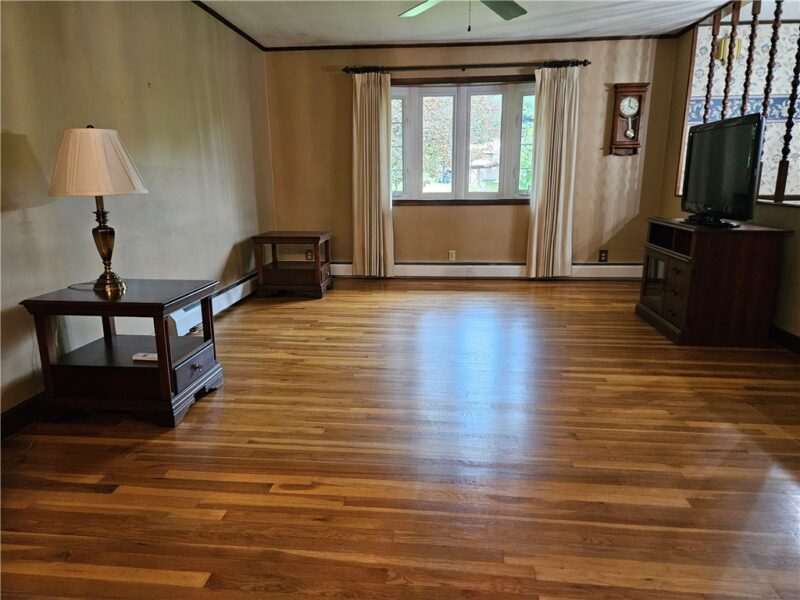 1501 Meade Ave — photo 4