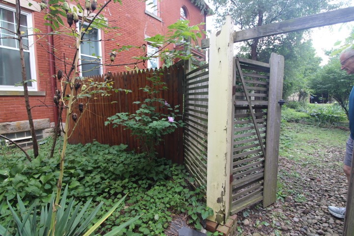 5546 Hays St — photo 2