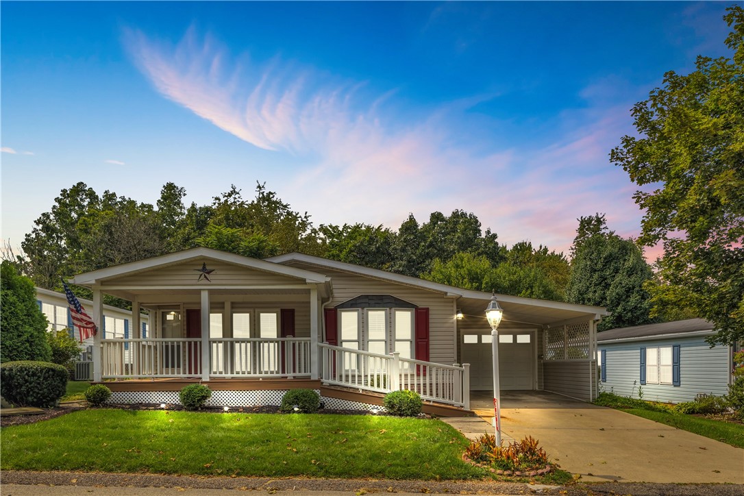 253 Rock Lake Dr — photo 1