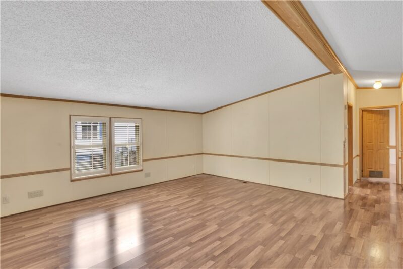 253 Rock Lake Dr — photo 7