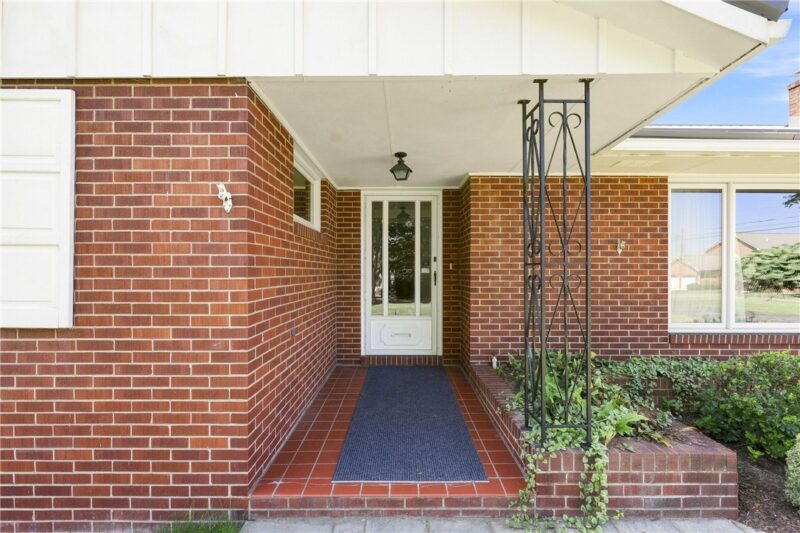 334 Dickinson Street — photo 7