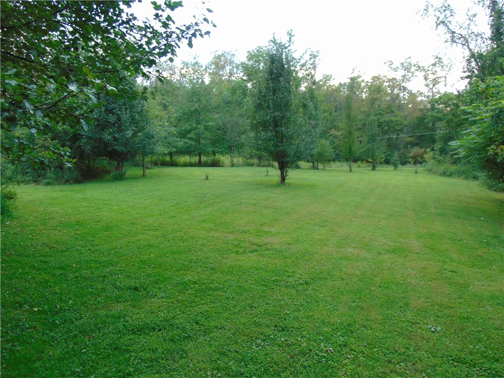 100 Robbins Drive — photo 1
