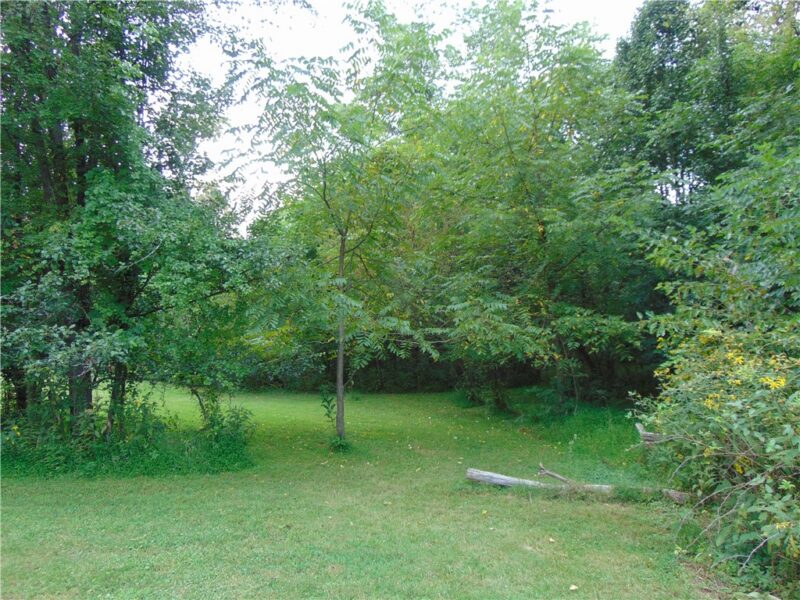 100 Robbins Drive — photo 3