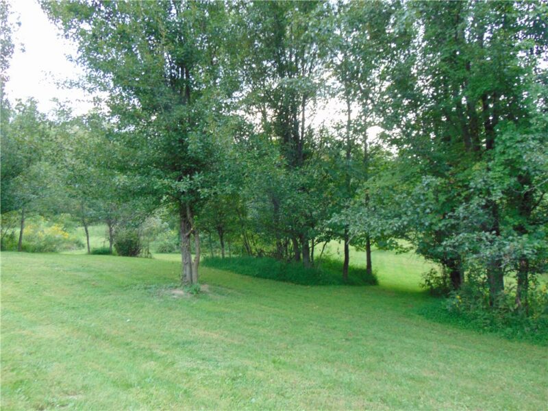 100 Robbins Drive — photo 4