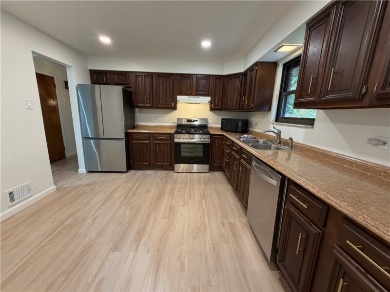 4106 Lee Manor Dr — photo 4