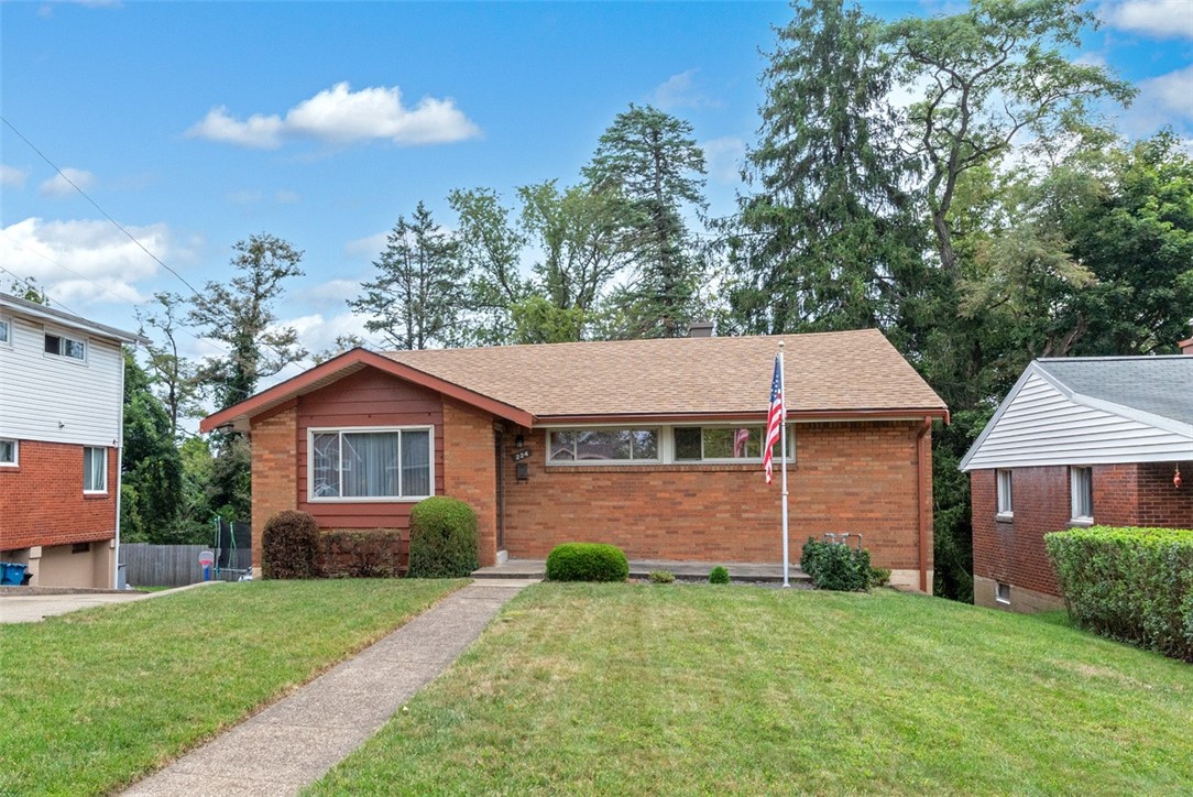 224 Kingston Dr — photo 1
