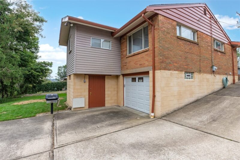 224 Kingston Dr — photo 5