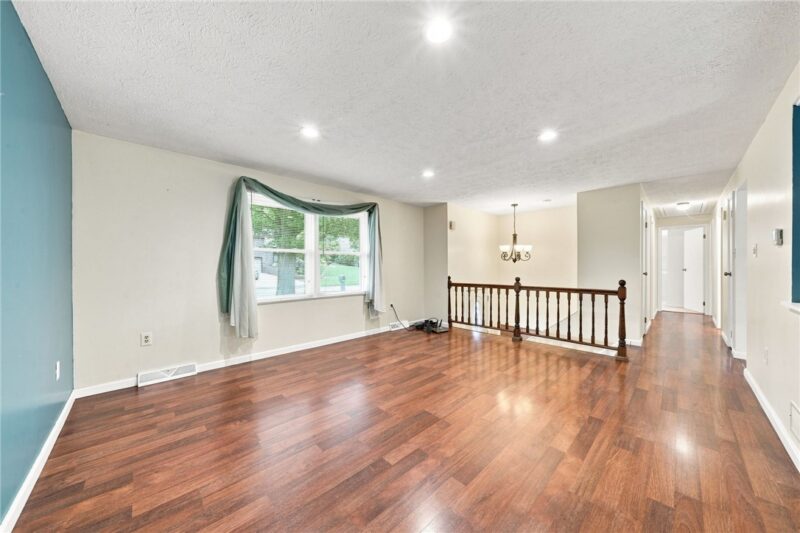 614 Stamford Drive — photo 5