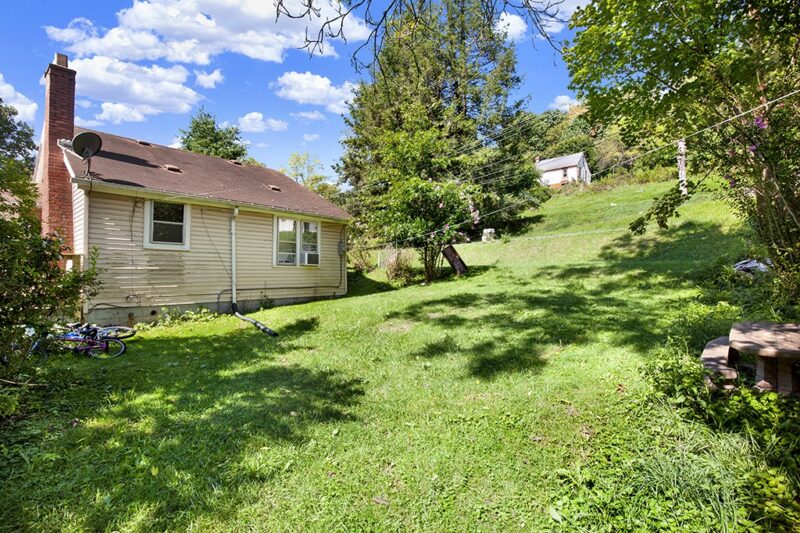15 Allen Way — photo 4