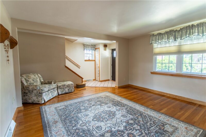 1130 Downlook St — photo 3