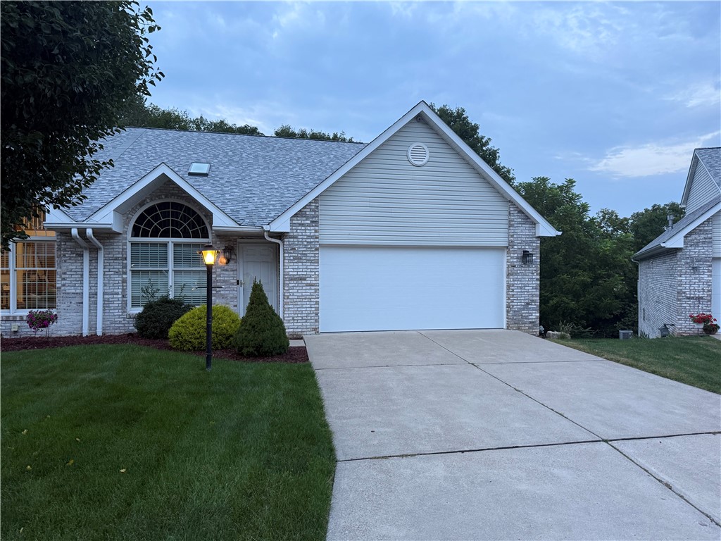 404 Country View Dr — photo 1