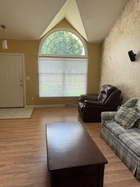 404 Country View Dr — photo 4
