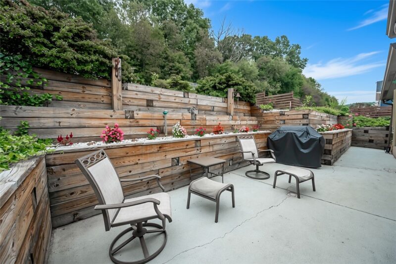 315 Six Flat Rd — photo 4