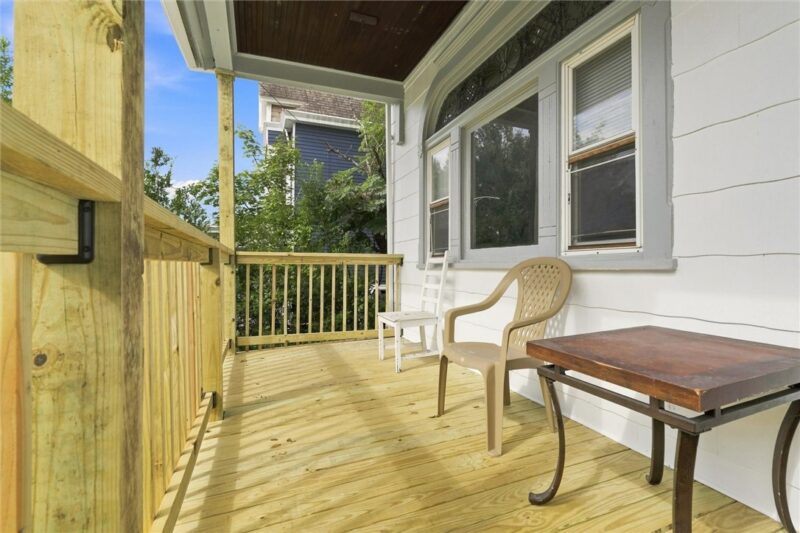 217 Locust St — photo 4
