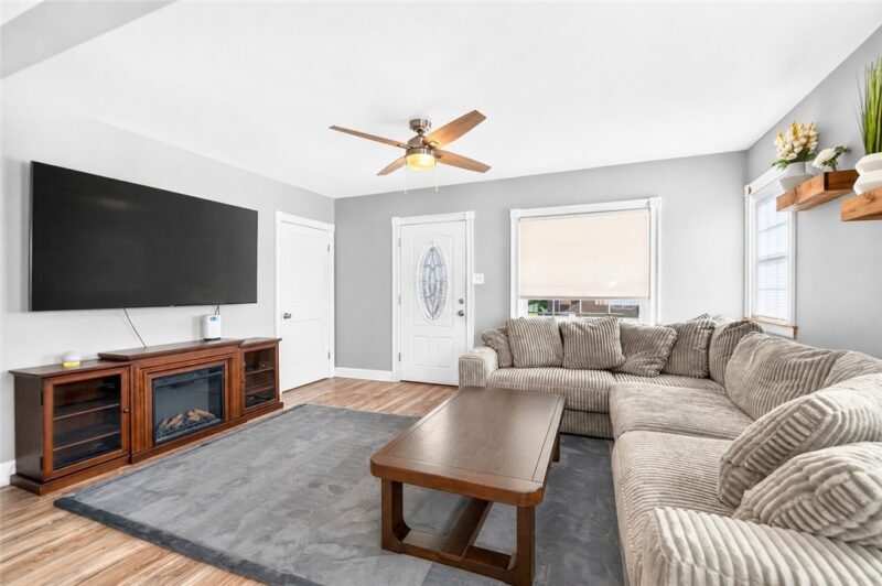 16 Clarion Ave — photo 4