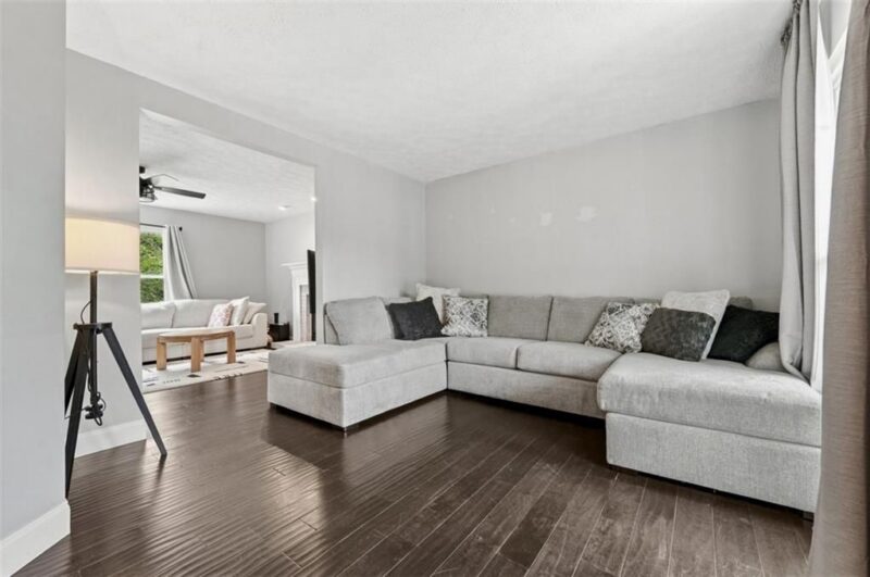 8013 Woodcreek Dr — photo 6