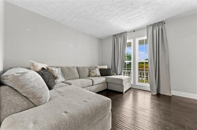 8013 Woodcreek Dr — photo 7