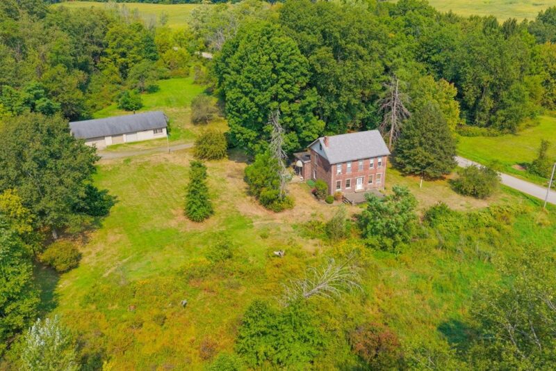 828 Brownhome Rd — photo 3