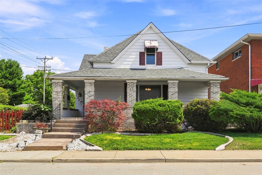 301 Pleasantview Ave — photo 1