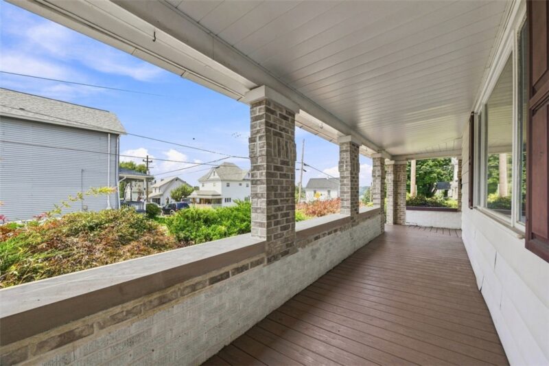 301 Pleasantview Ave — photo 5