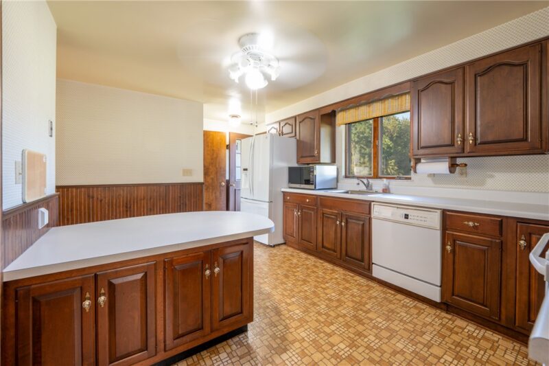 1217 Hillview Dr — photo 8