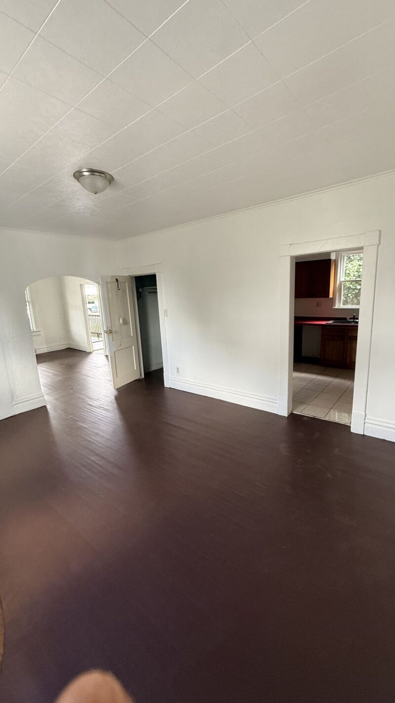 1633 Leishman AVENUE — photo 6