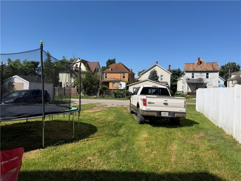 711 Carlisle Street — photo 3
