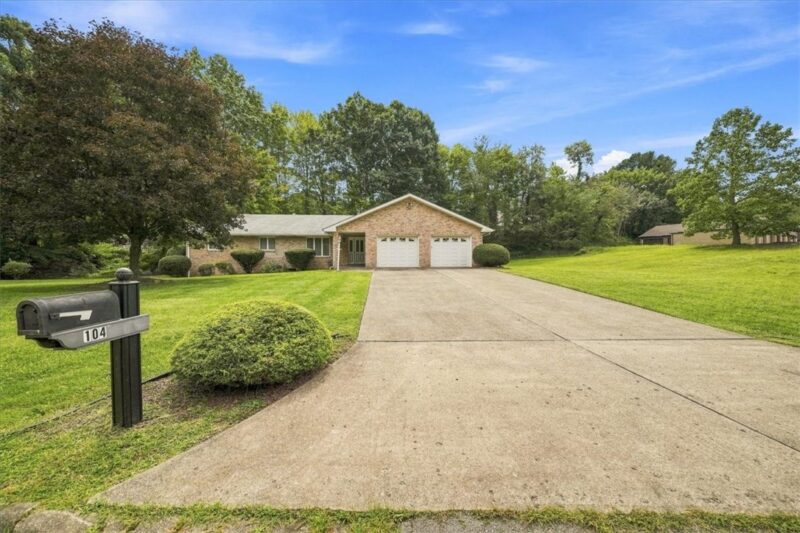104 Oakcrest Dr. — photo 6