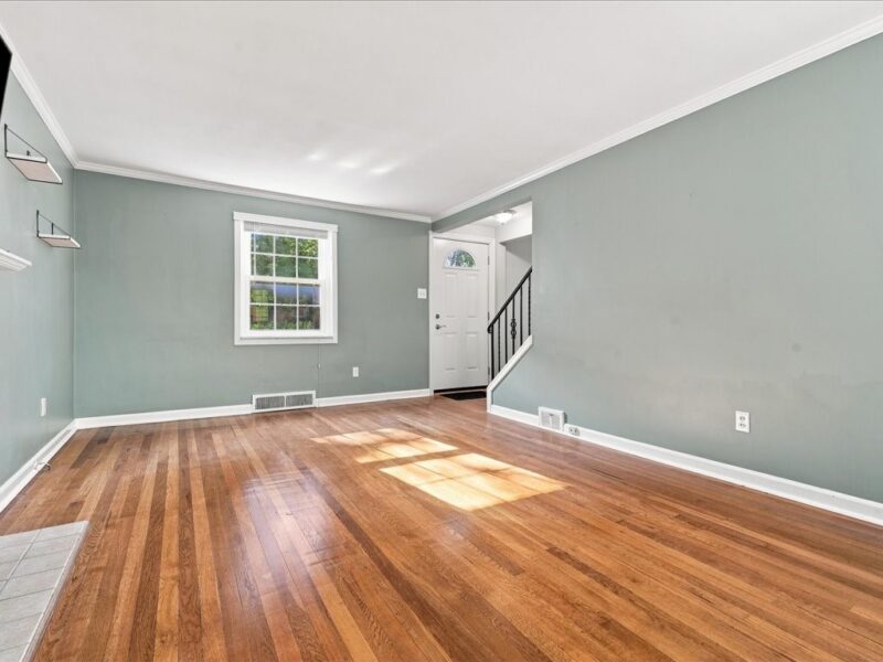 60 Iroquois Dr. — photo 3