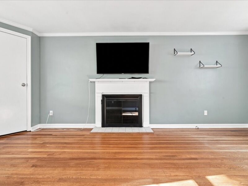 60 Iroquois Dr. — photo 5