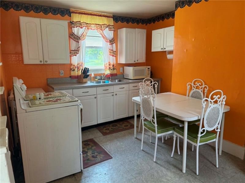 14 E CHURCH STREET — photo 2