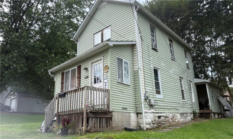 274 Andrew St — photo 2