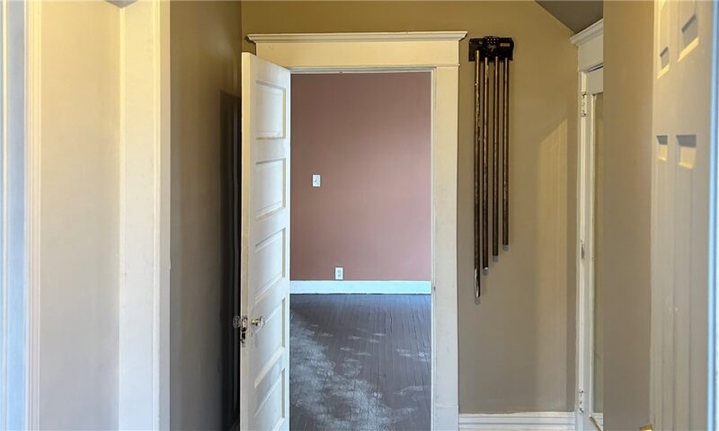 788 S Irvine Ave — photo 3