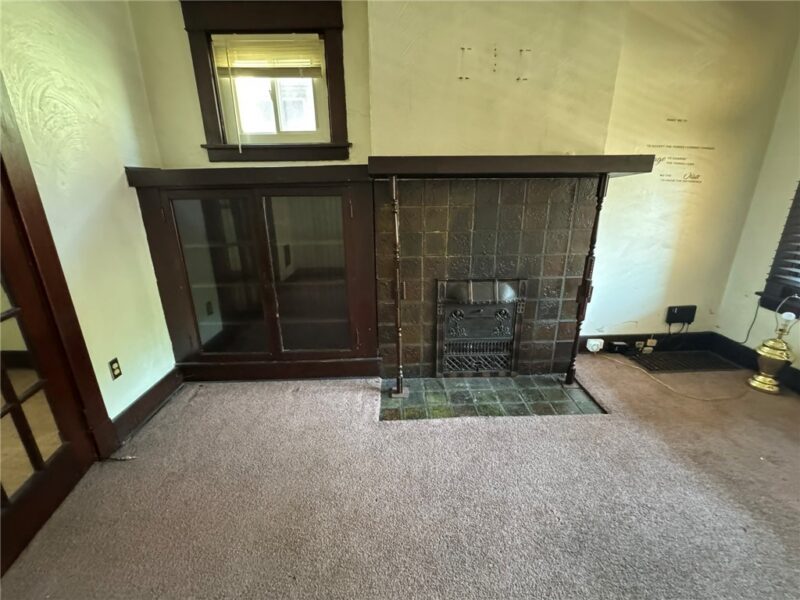 1735 Laketon Rd — photo 7