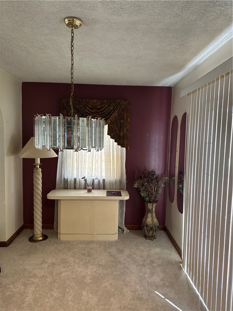 1109 Holmes St — photo 2