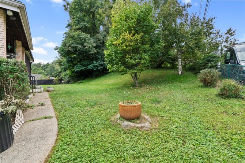 11204 Azalea Dr — photo 8
