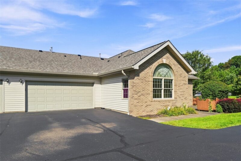 117 Steeplechase Cir — photo 2