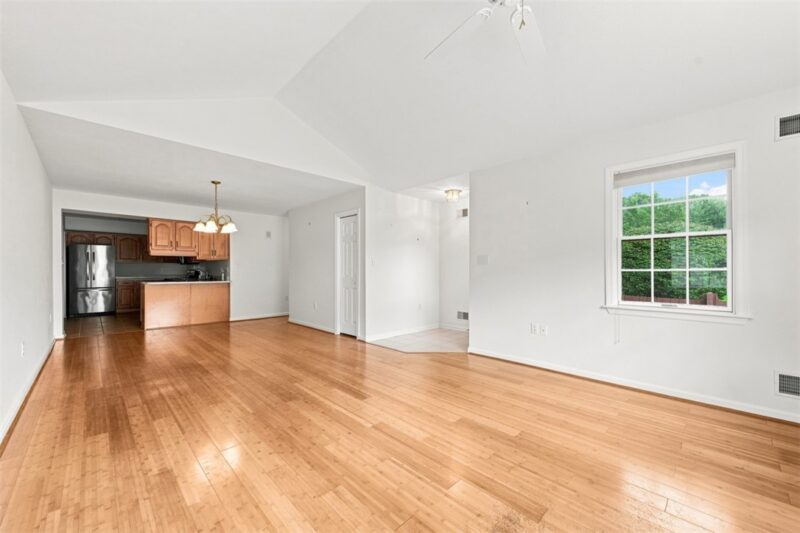 117 Steeplechase Cir — photo 5