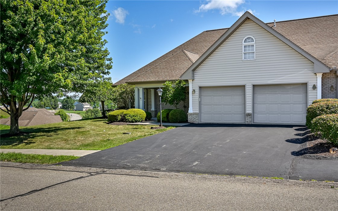 101 Walker Ln — photo 1