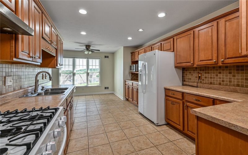 101 Walker Ln — photo 8