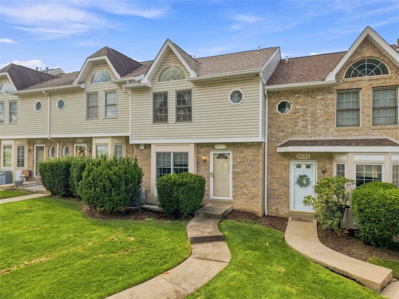 3033 Estate Dr — photo 2